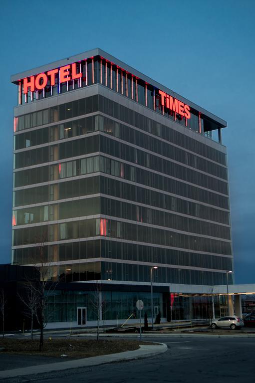 Grand Times Hotel Drummondville Exterior photo